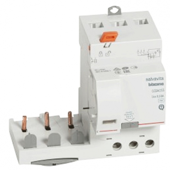 Bticino Fehlerstrom-Schutzschalter 4P A 63A 500mA 3 Module G45A63