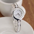 Damenmode Elegant Quarz Uhren Dame Graceful Bangle Watch Trendy Super Slim Armbanduhr