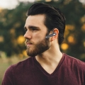 Bluetooth-Headset V5.1 HD-Stereo-Rauschunterdrückung, lange Standby-Zeit, Freisprecheinrichtung, Einzelohr-Ohrhörer, Ohrhörer, K